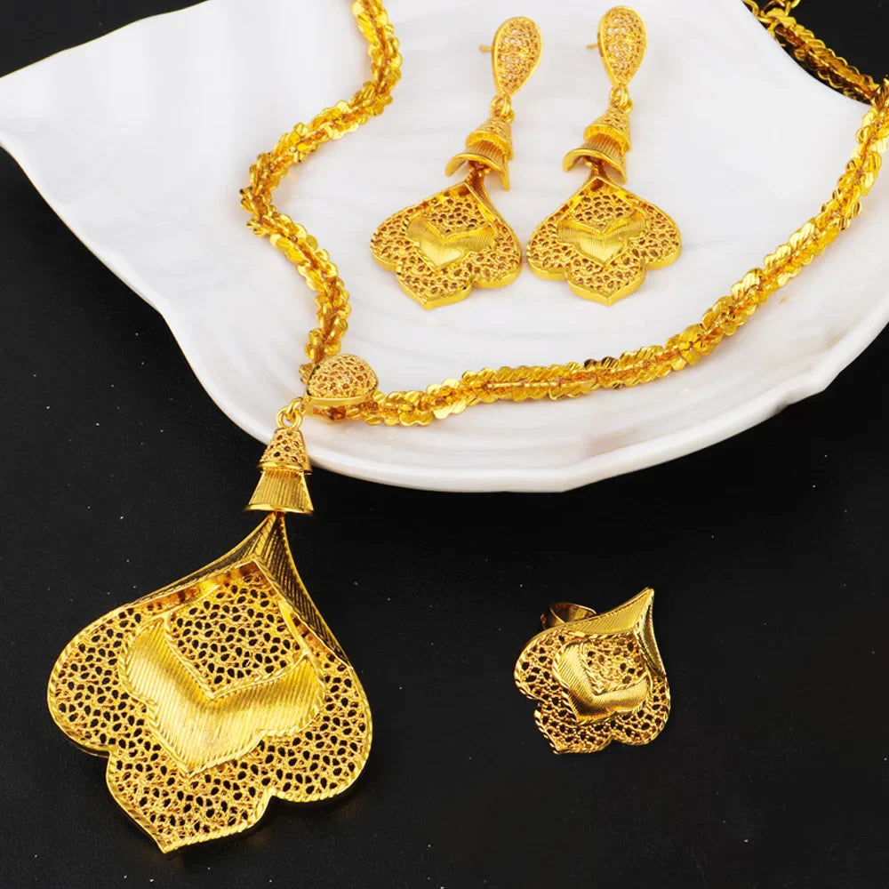 Luxury Shining Gold Plated Necklace Earrings Ring Women Jewelry Set Flower Hollow Shape Jewelries Gift for Party Wedding