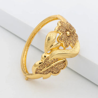 Yueming Luxury Bridal Jewelry Distinctive Set