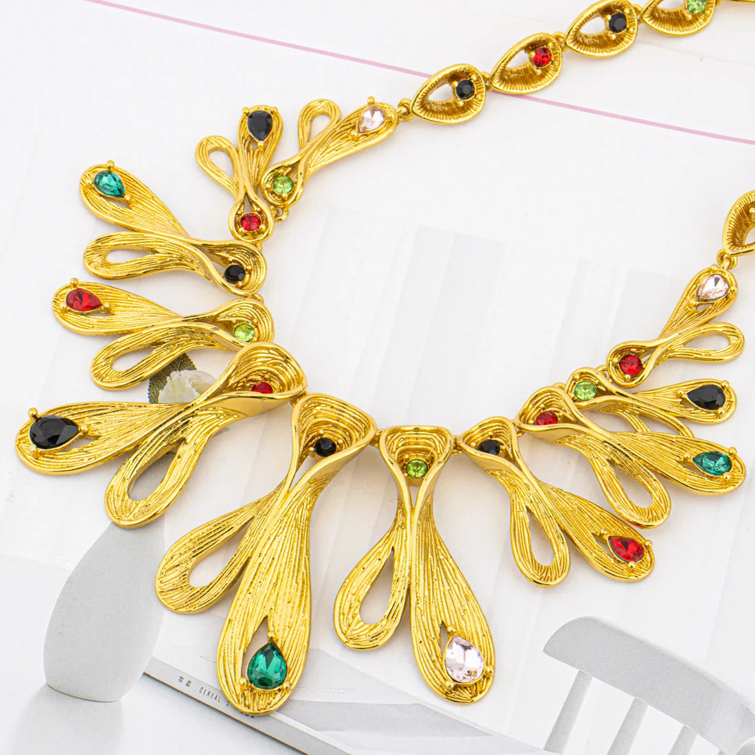 Dubai Luxury Gold Colour 4Pcs Jewelry Set Colored Gemstones Necklace Earrings Bracelet Ring Gift for Women's Day Party Wedding