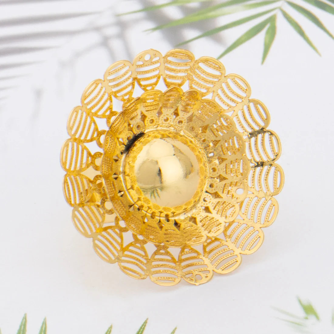 2025 Luxury Women's 4Pcs Jewellery Set Gold Color Flowers Shape Earrings Bracelets Necklace and Ring For Party Women's Day